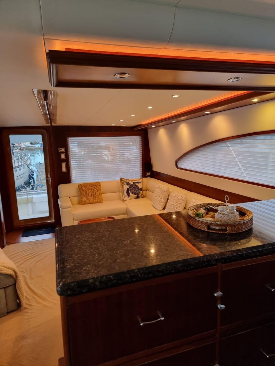 2009 Bertram 70 