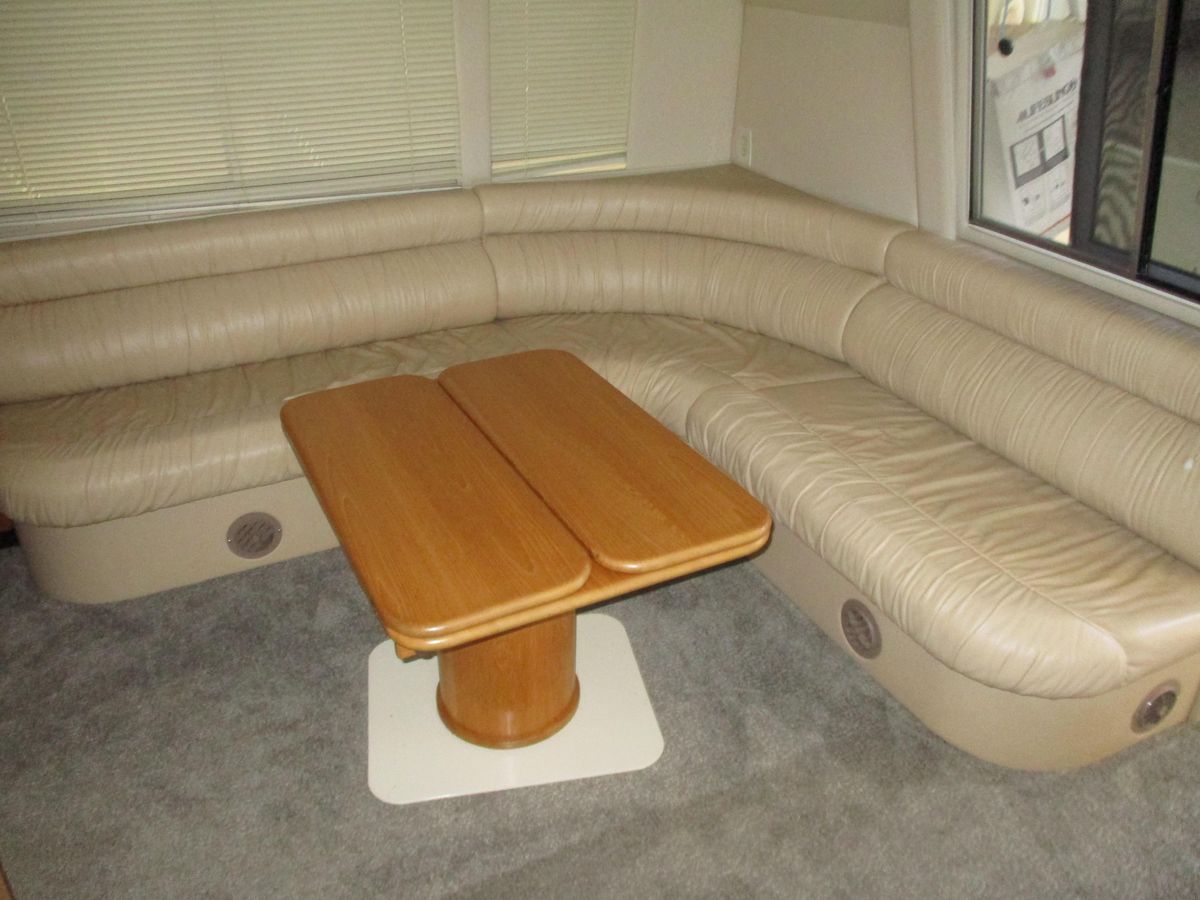 2000 Bayliner 52 