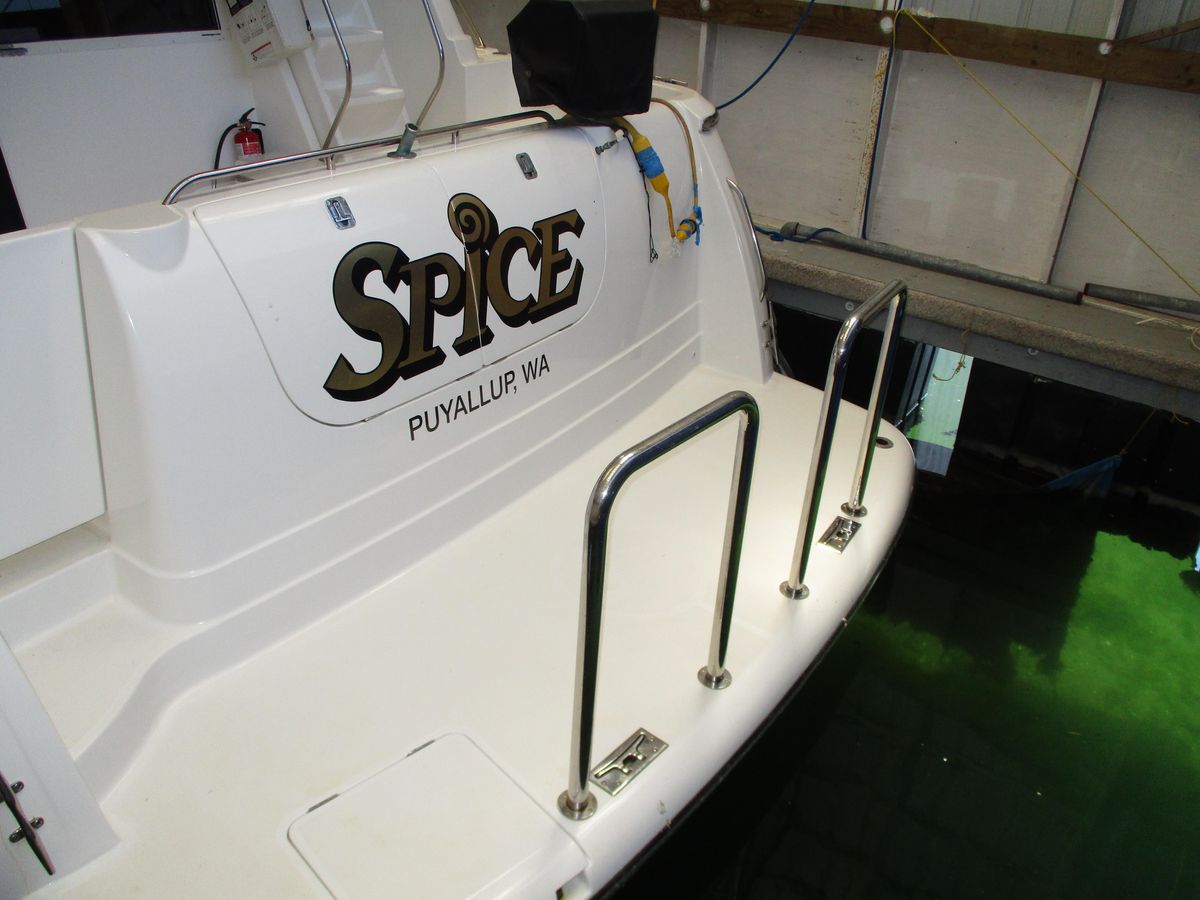2000 Bayliner 52 