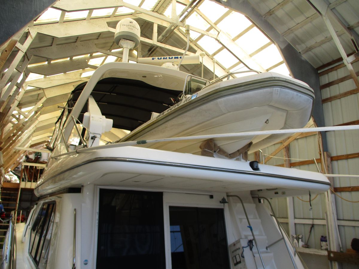 2000 Bayliner 52 