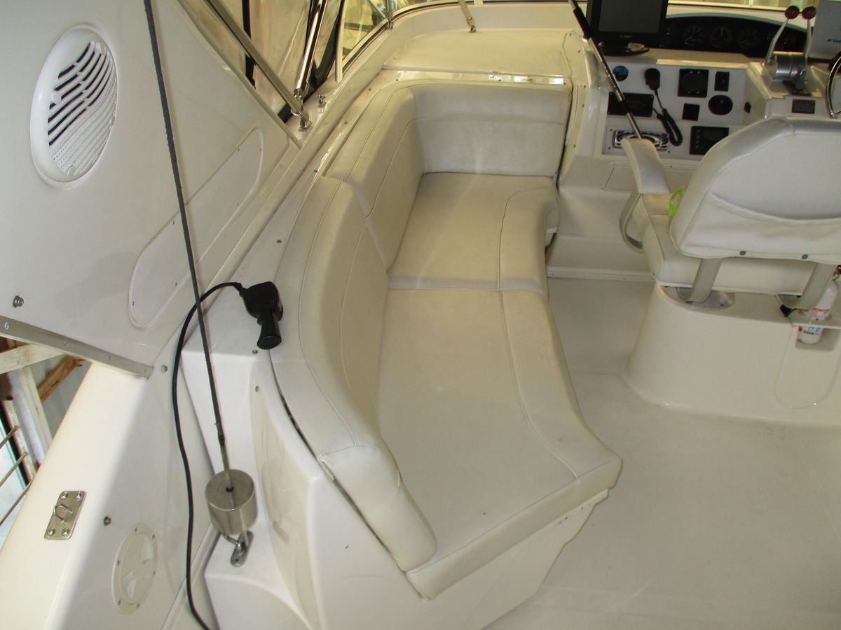 2000 Bayliner 52 