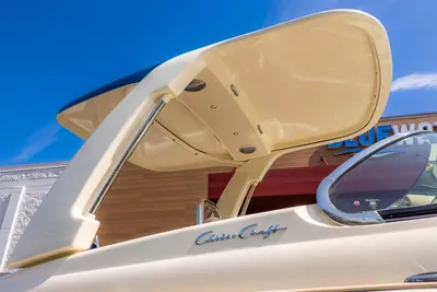 Chris-Craft Launch 28 GT
