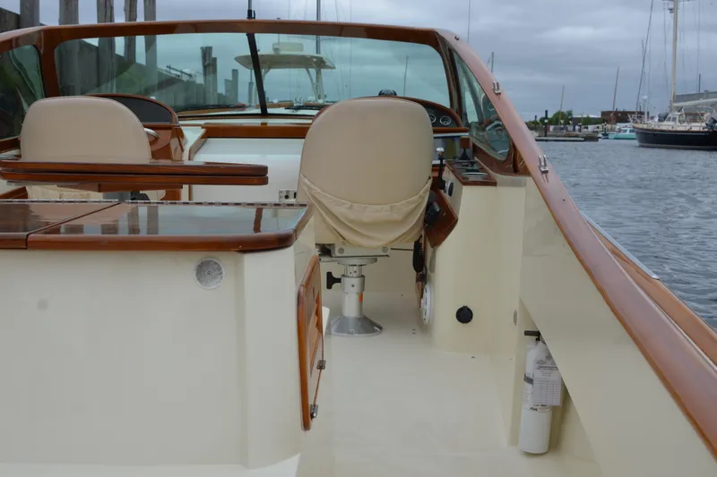 Tango Yacht Photos Pics Looking Forward