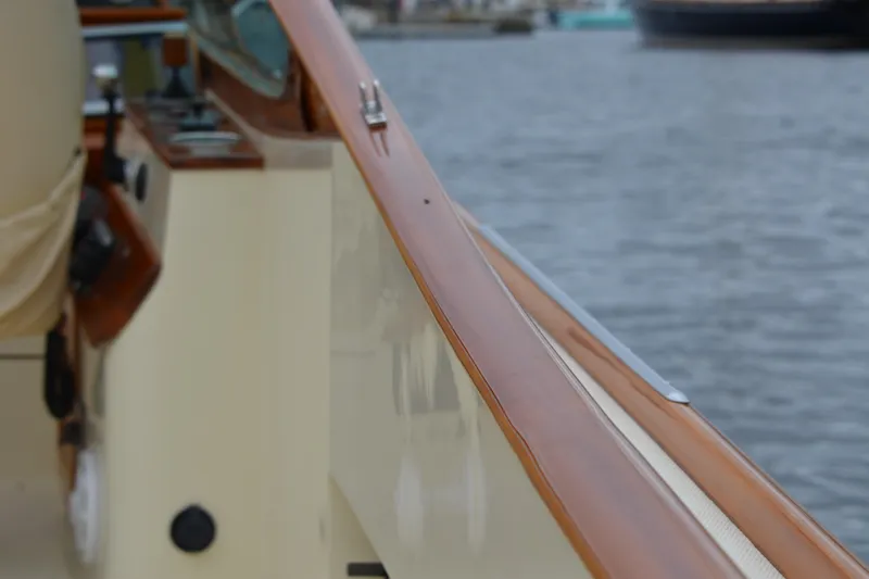 Tango Yacht Photos Pics Varnish