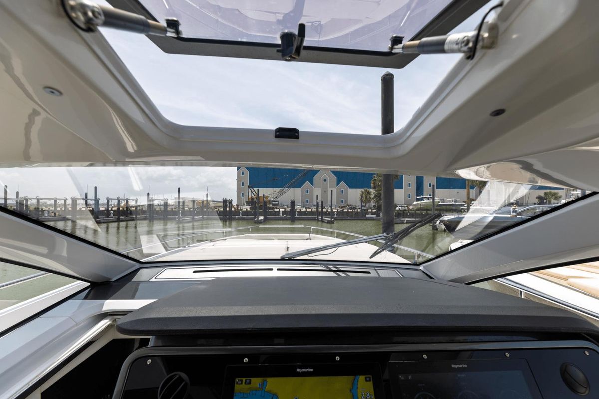 2023 Azimut 42 