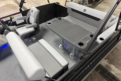 Princecraft Vectra 23 RL