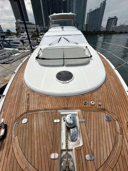 2011 Azimut 70 Fly