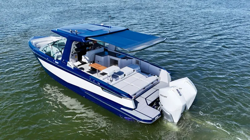 Impulse Yacht Photos Pics 2022 Aviara AV 32 Outboard boat cruising on open water.