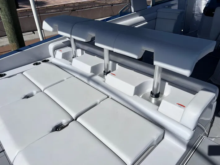 Impulse Yacht Photos Pics 2022 Aviara AV 32 Outboard boat with sleek white seating and modern design.