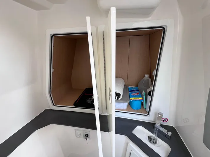 Impulse Yacht Photos Pics 