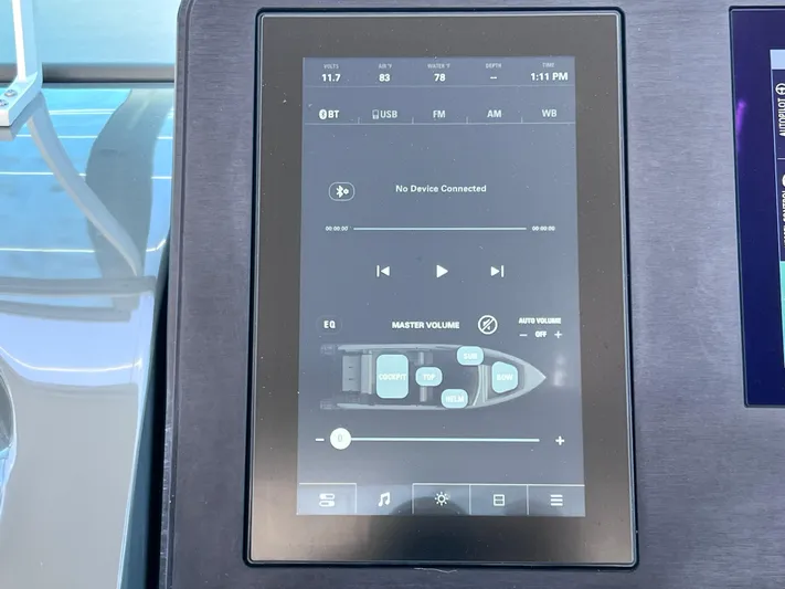 Impulse Yacht Photos Pics 