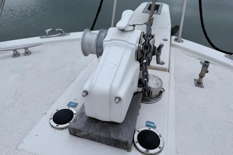 Qui-si-sana Yacht Photos Pics Anchor winch on 1989 Jefferson 52 Victory boat deck.