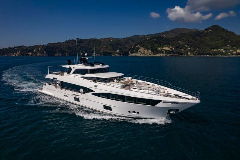 Gulf Craft Majesty 100