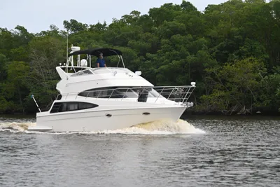 Carver 36 Super Sport