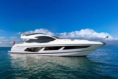 Yacht