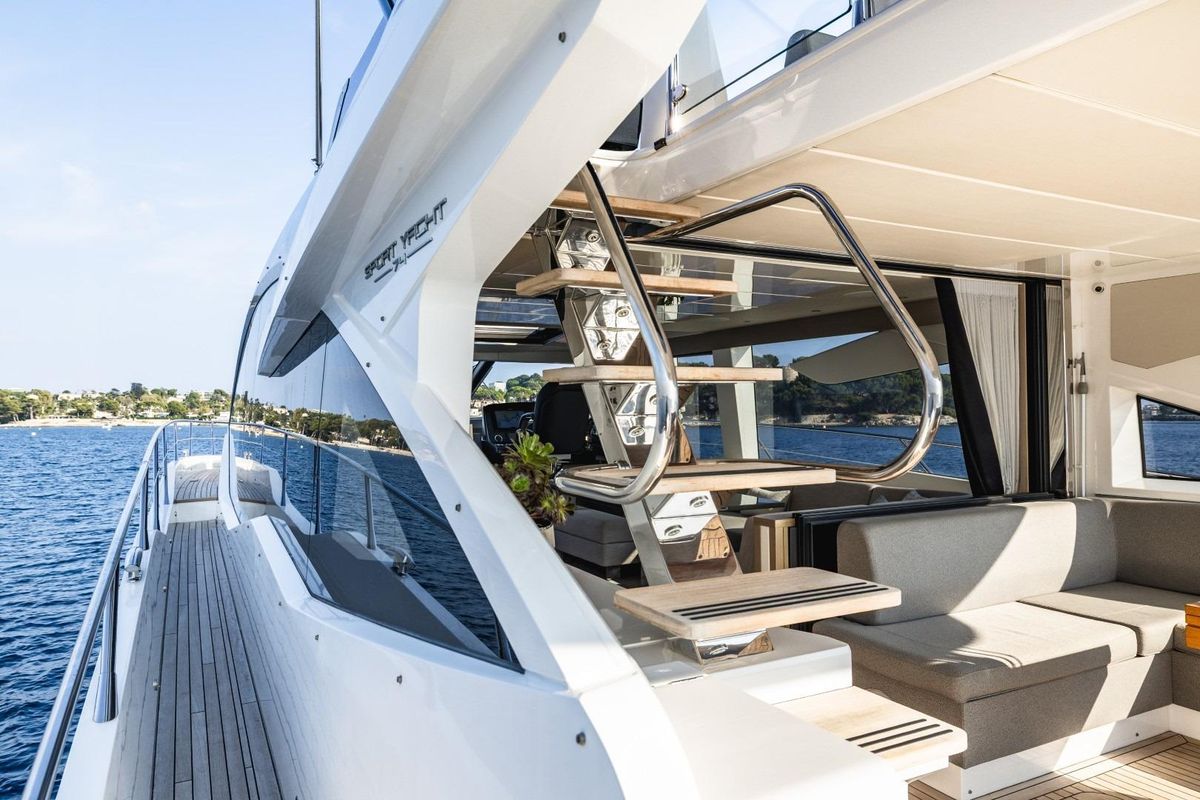 2018 Sunseeker 74 