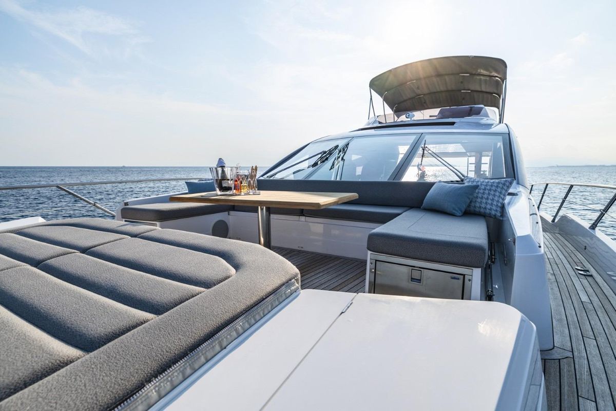 2018 Sunseeker 74 