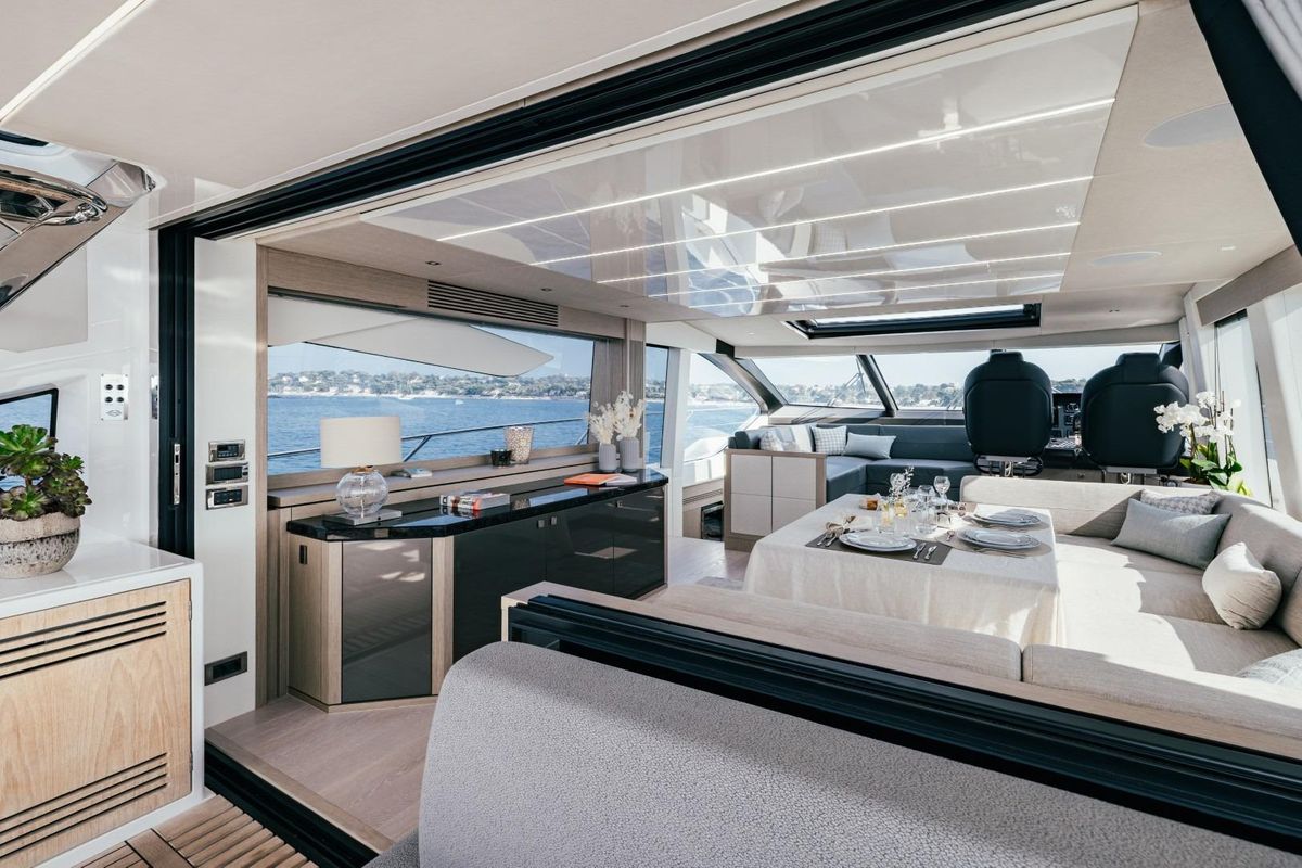 2018 Sunseeker 74 