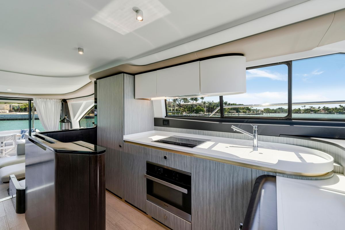 2020 Azimut 60 