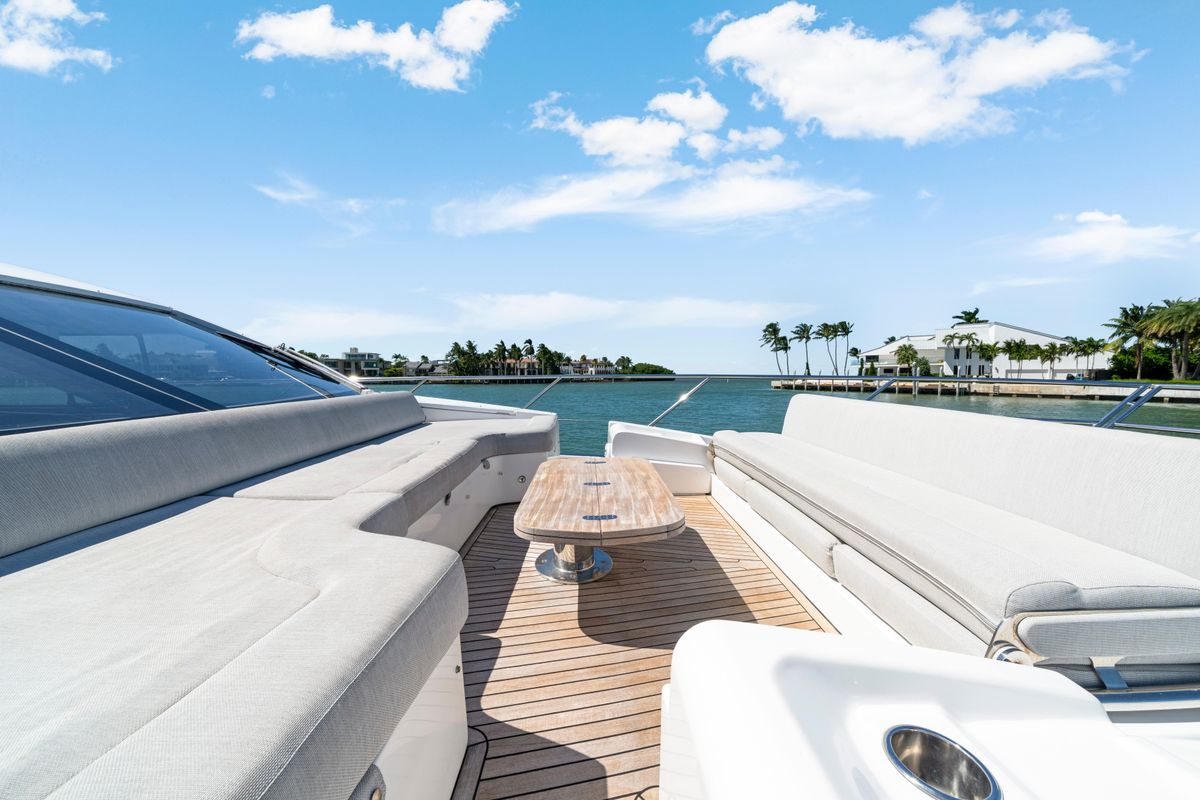 2020 Azimut 60 