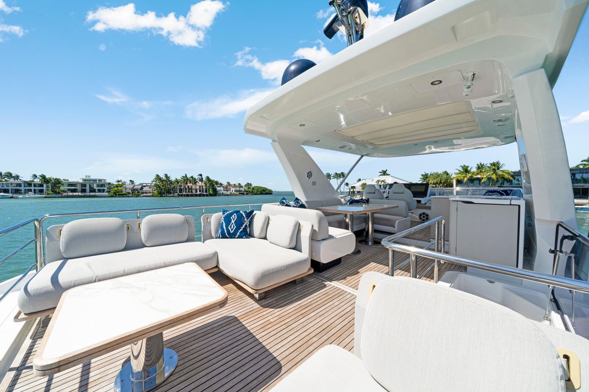2020 Azimut 60 