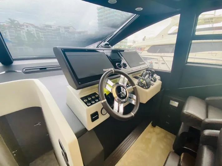 P1 Yacht Photos Pics 