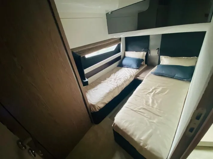 P1 Yacht Photos Pics 