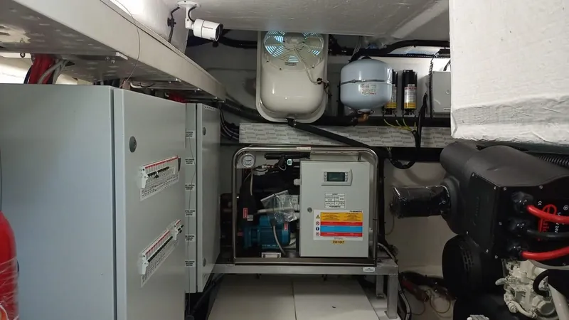 P1 Yacht Photos Pics 