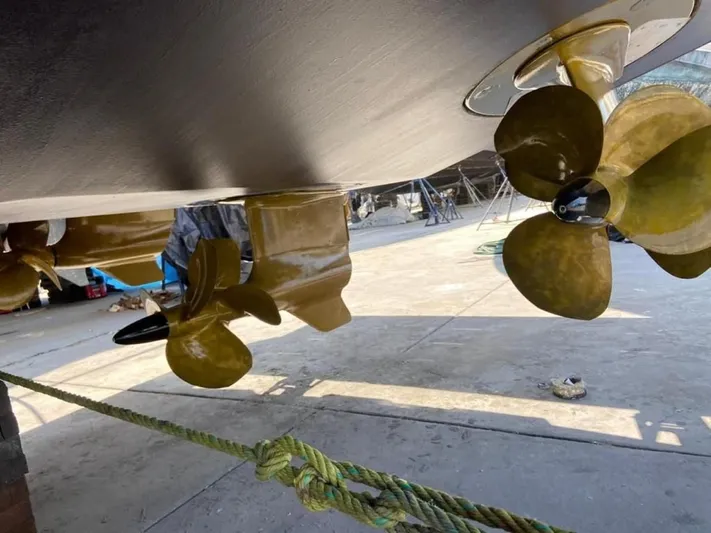 P1 Yacht Photos Pics 