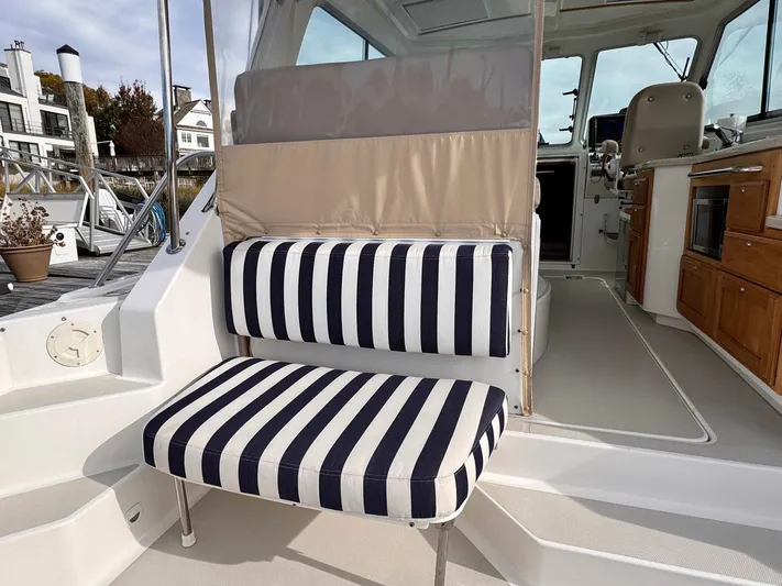 Escape Yacht Photos Pics 