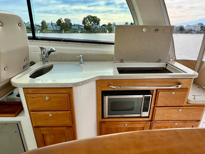 Escape Yacht Photos Pics 