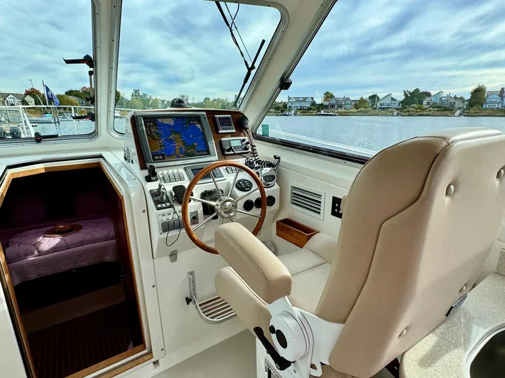 Escape Yacht Photos Pics 