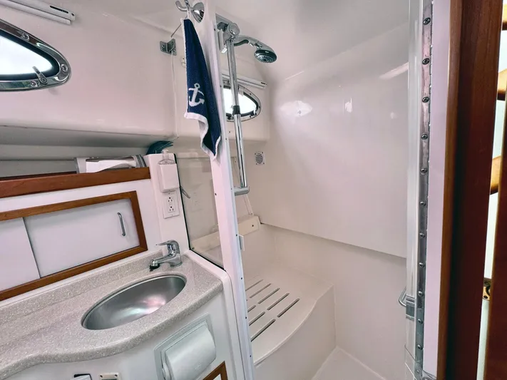 Escape Yacht Photos Pics 