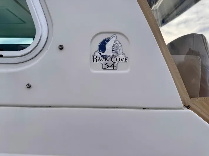 Escape Yacht Photos Pics 