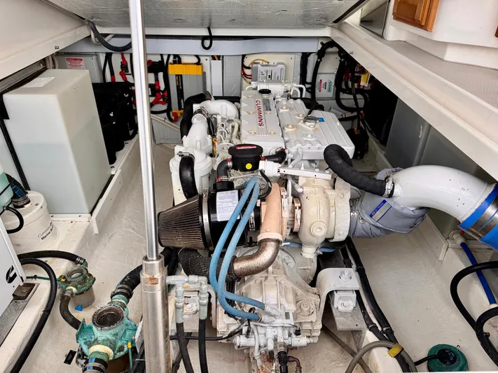 Escape Yacht Photos Pics 