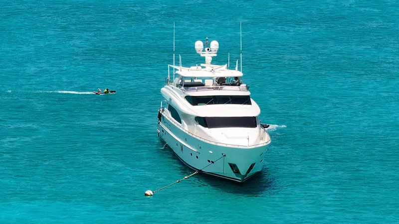 Fantasea Yacht Photos Pics 