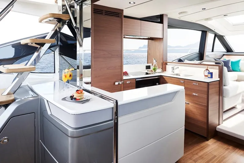  Yacht Photos Pics Manufacturer Provided Image