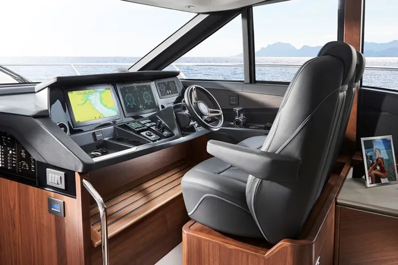  Yacht Photos Pics Manufacturer Provided Image