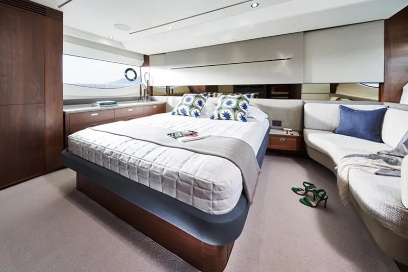  Yacht Photos Pics Manufacturer Provided Image