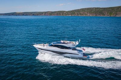 Yacht