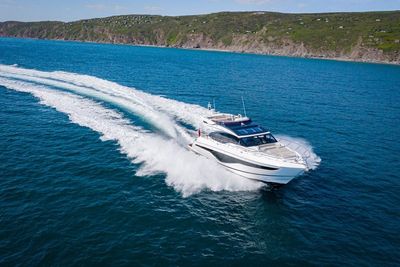 Yacht