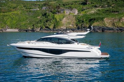 Yacht
