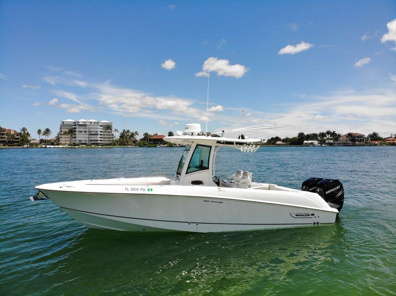 2012 Boston Whaler 280 Outrage