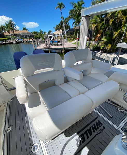 2012 Boston Whaler 280 Outrage