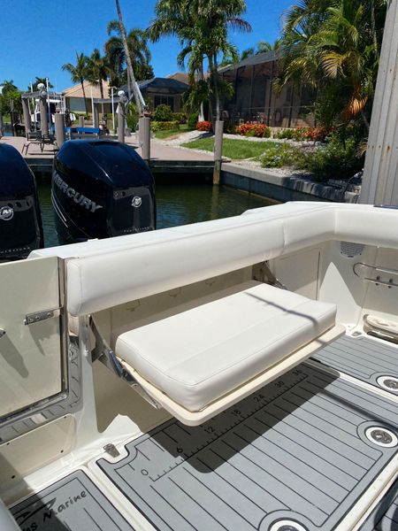 2012 Boston Whaler 280 Outrage