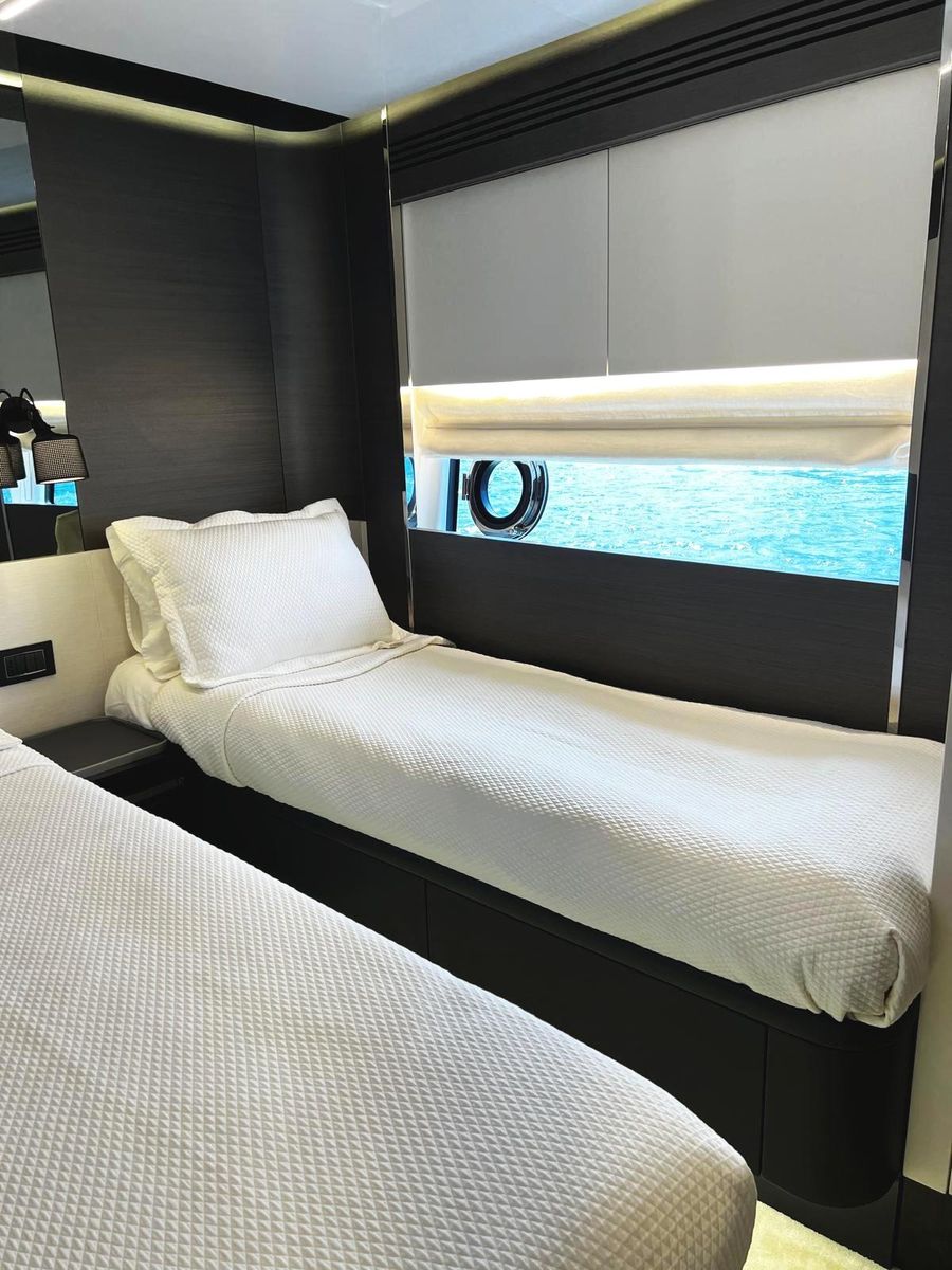 2023 Azimut 80 