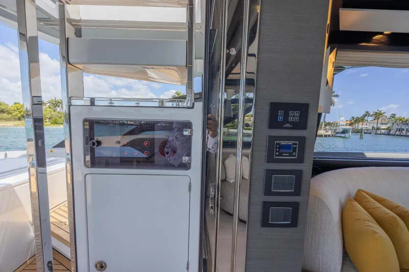 No Time To Die Yacht Photos Pics 