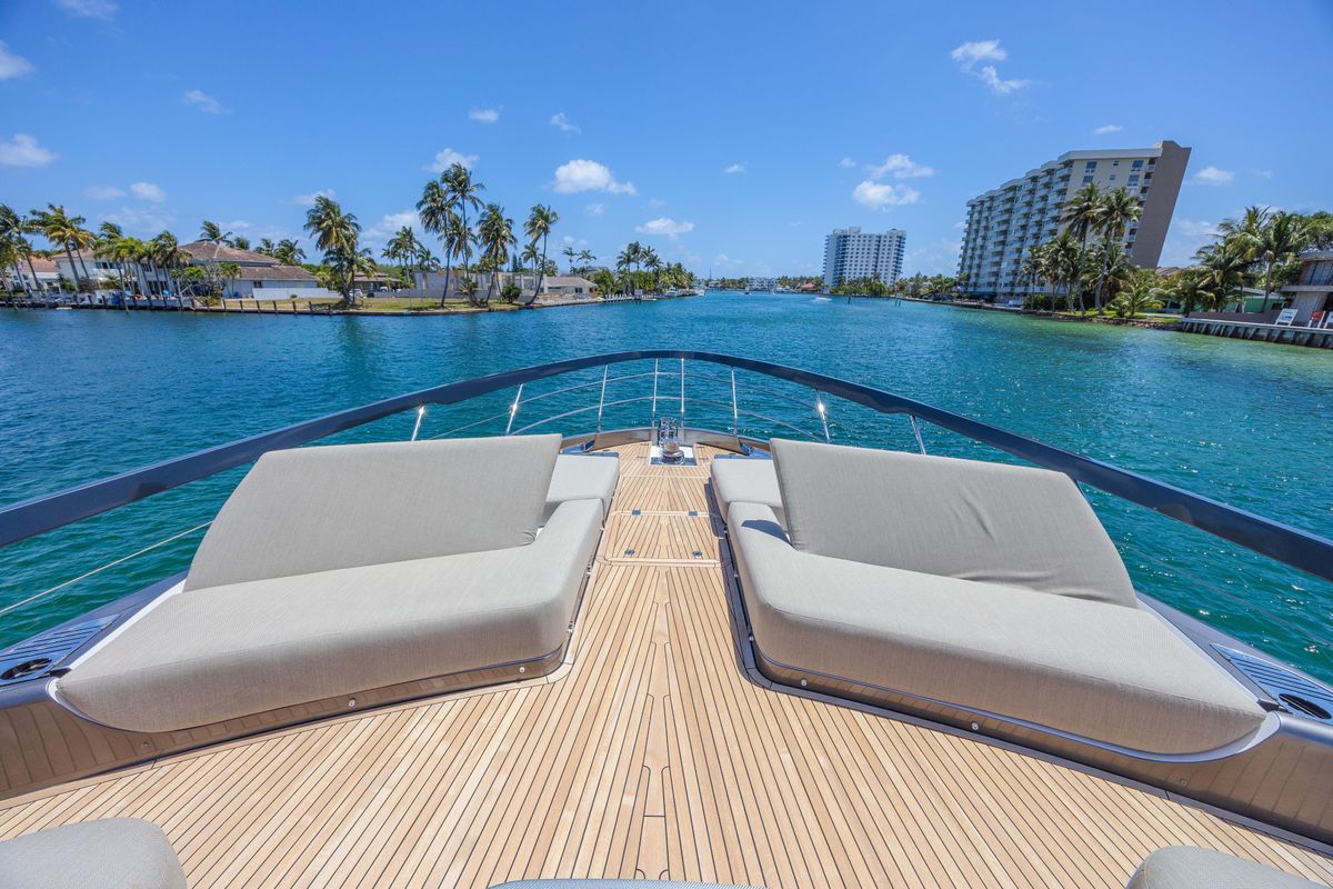 2023 Azimut 80 