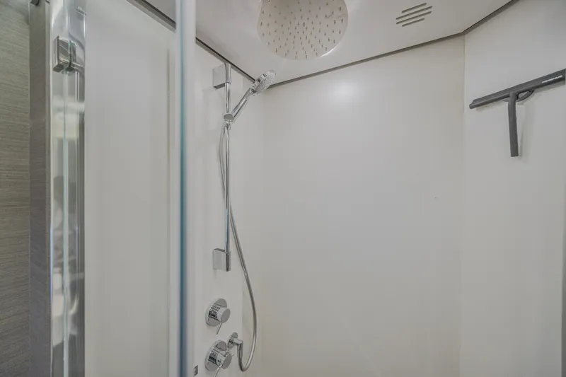 No Time To Die Yacht Photos Pics 