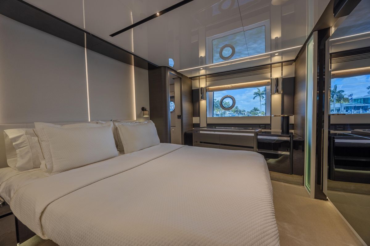 2023 Azimut 80 